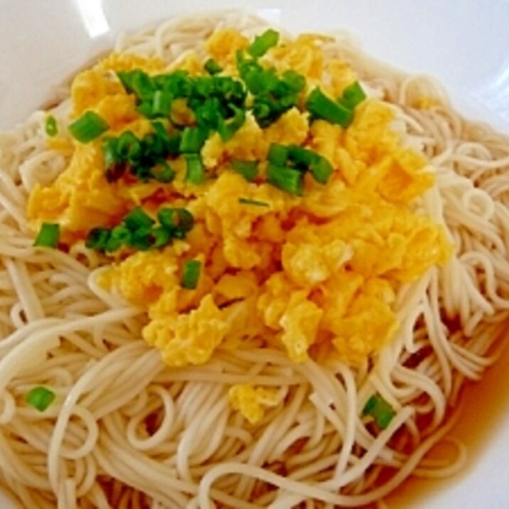 炒り卵でおいしい★ぶっかけそうめん